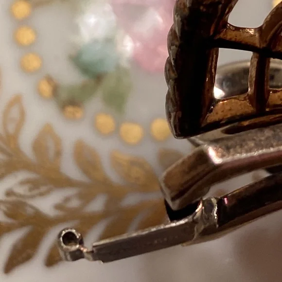 Sterling Mazer bracelet w/green rhinestone in center of flower 6 3/4” Vintage - Picture 16 of 17